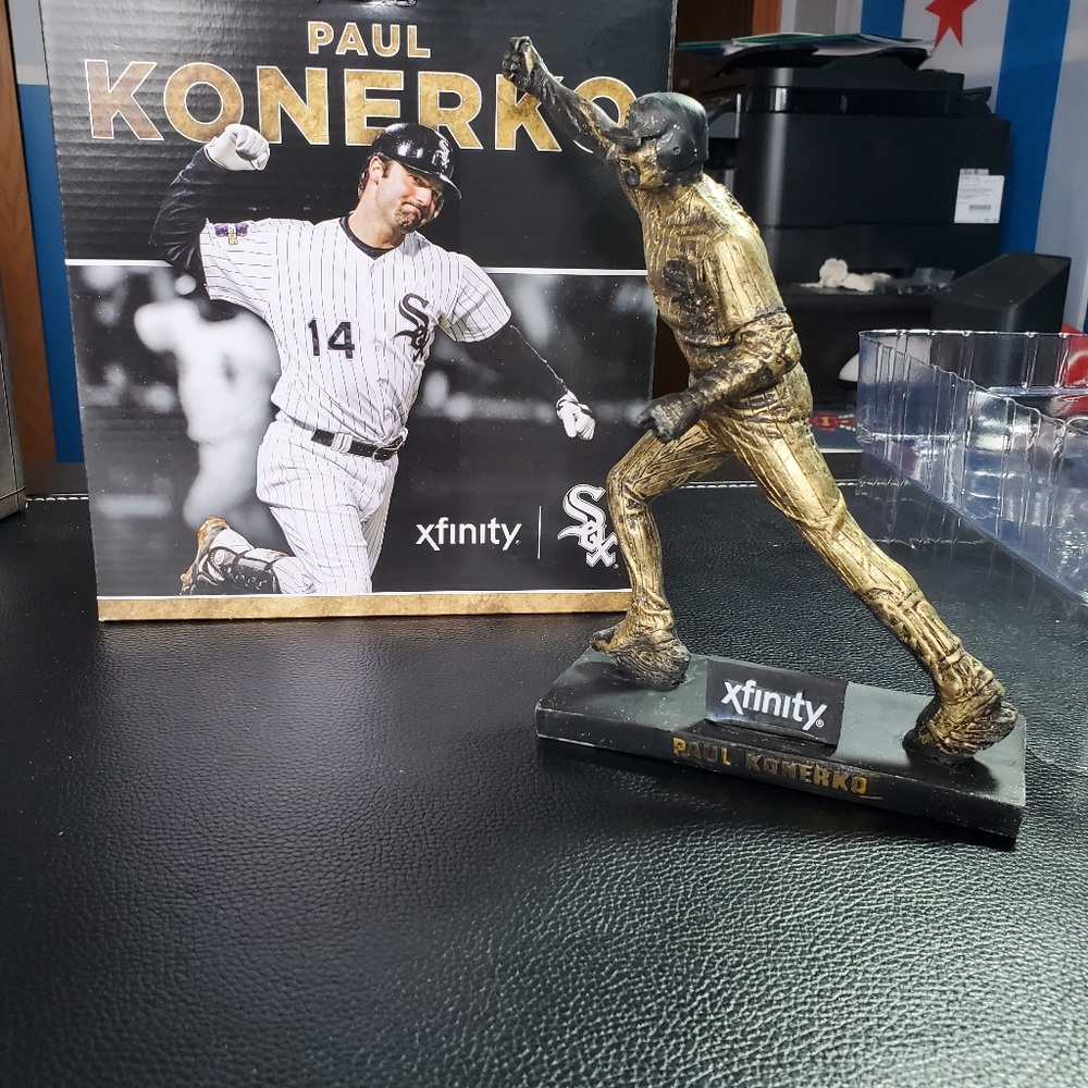 Paul Konerko bronze statue